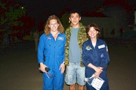 Врач американской команды (слева) и космонавт следующего экипажа